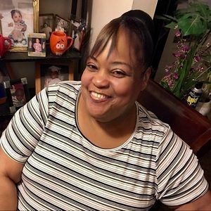 Meet your Posher, Yvette